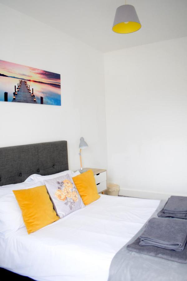 The Bay Beach Apartments Борнмут Номер фото